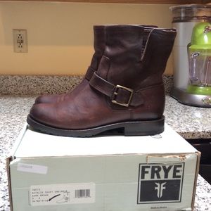 Frye Natalie Short Engineer Boots size 9